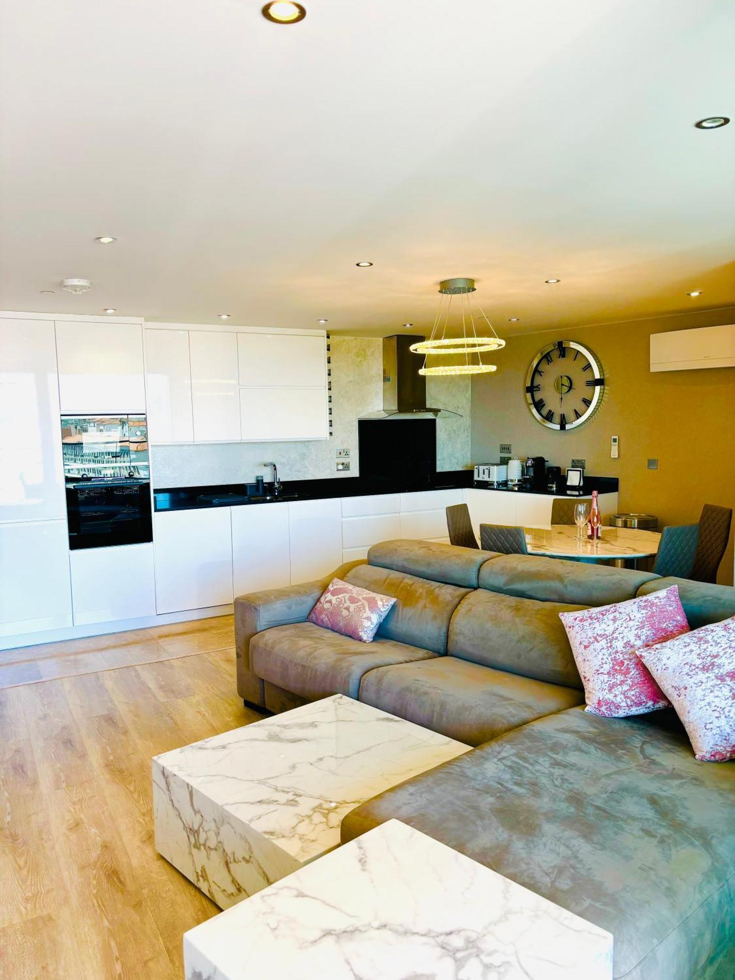 Ocean Village High Floor Luxury Modern Apartment Gibraltar Exterior photo