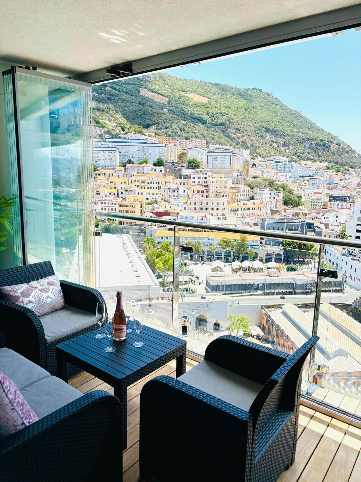 Ocean Village High Floor Luxury Modern Apartment Gibraltar Exterior photo