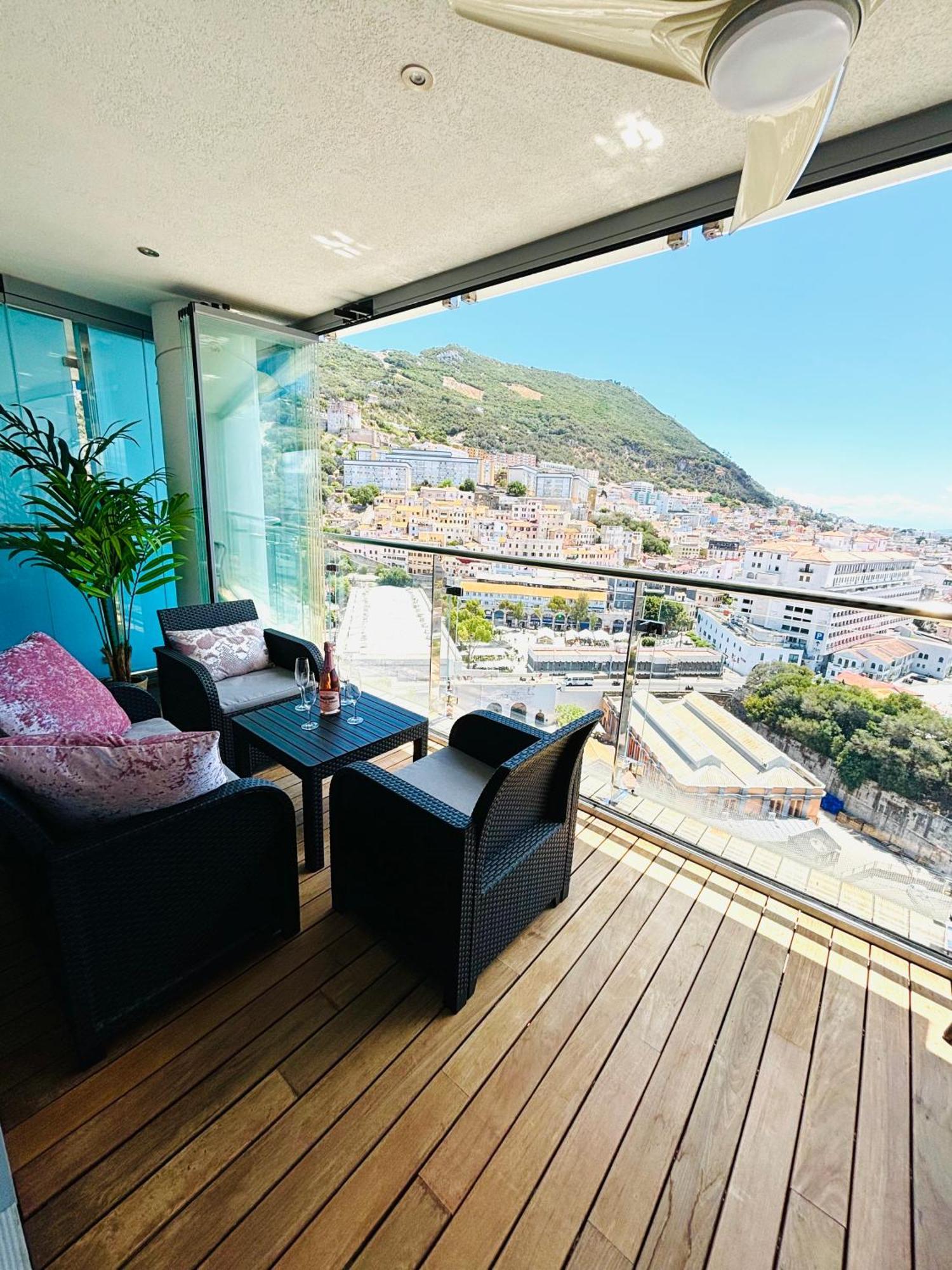 Ocean Village High Floor Luxury Modern Apartment Gibraltar Exterior photo